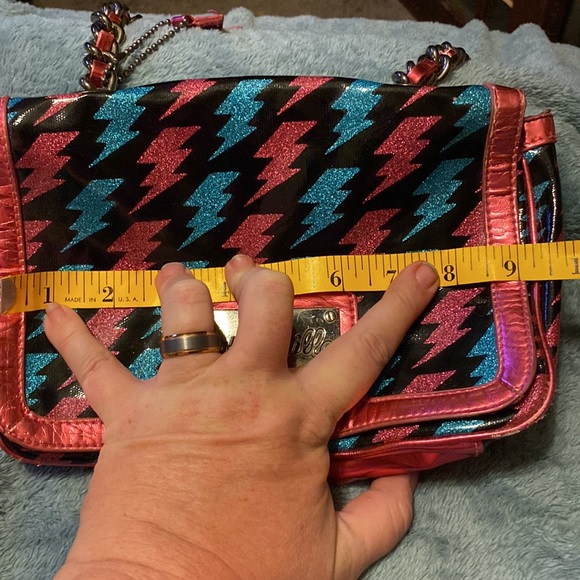 Betsey Johnson Betseyville Lightning Bolt shoulder bag purse - Picture 3 of 5
